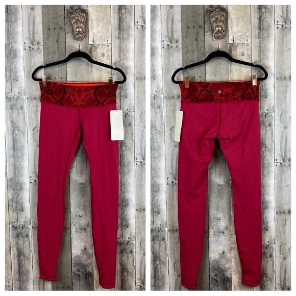 Lululemon Wunder Under Pant III (Reversible) in Cranberry / Alarming Size 6 New! - Picture 6 of 11